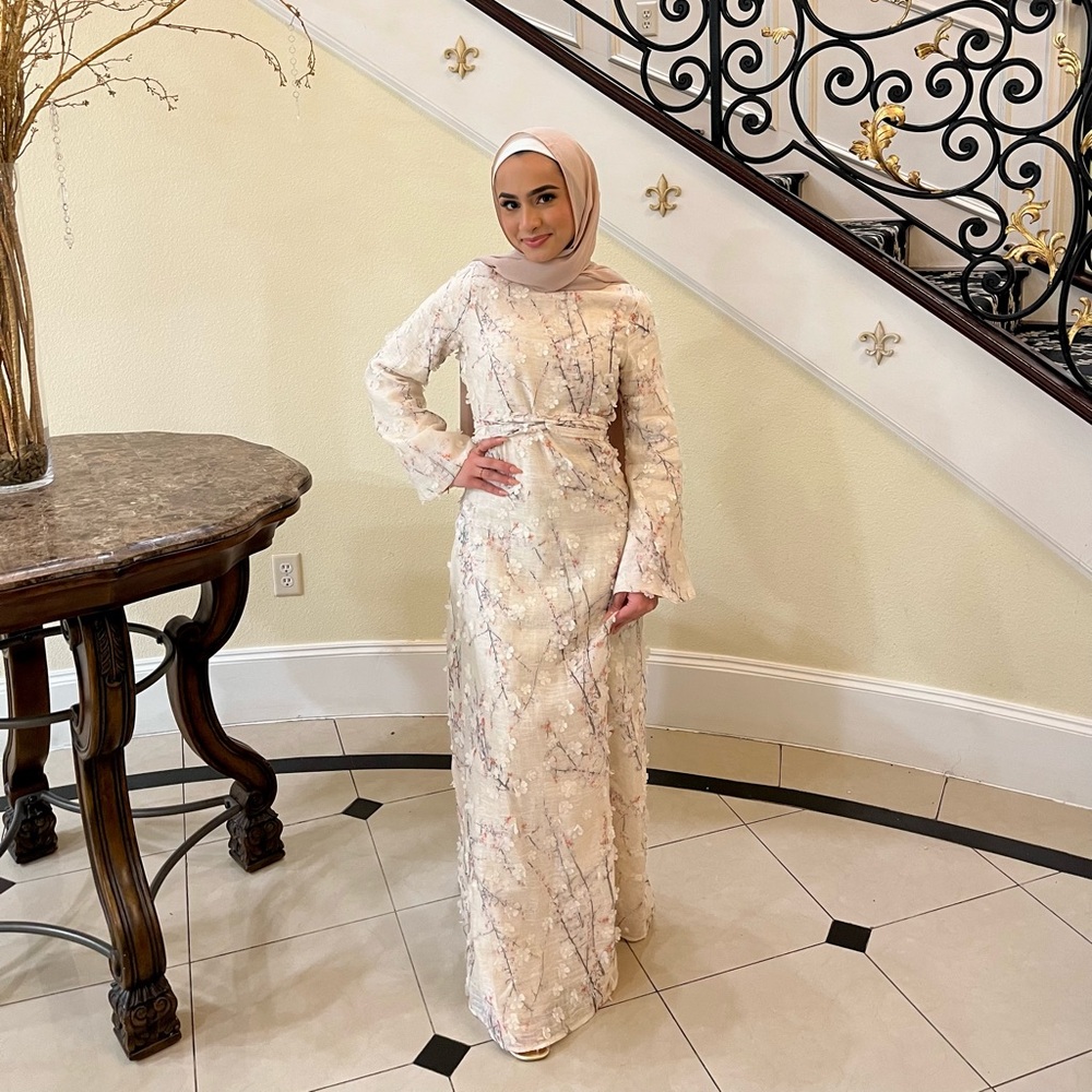 Beautiful elegant dress, Batul the Collection, only worn once! - Picture 4 of 4